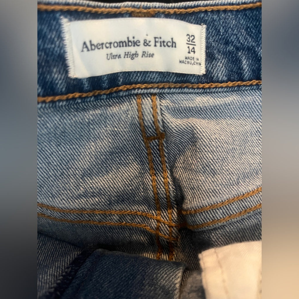 Abercrombie & Fitch Light Blue Denim Mini Skirt Sz 14