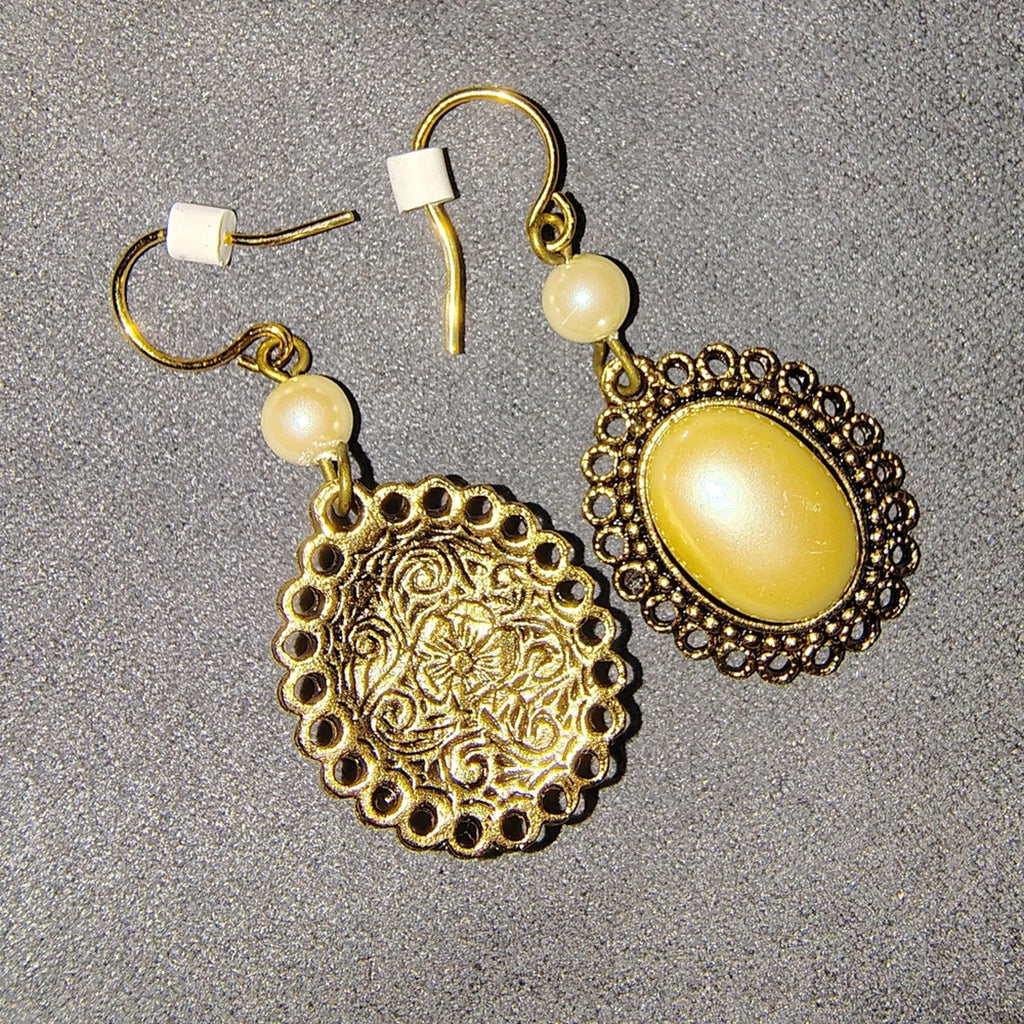Vintage New Pearl Dangle Earrings