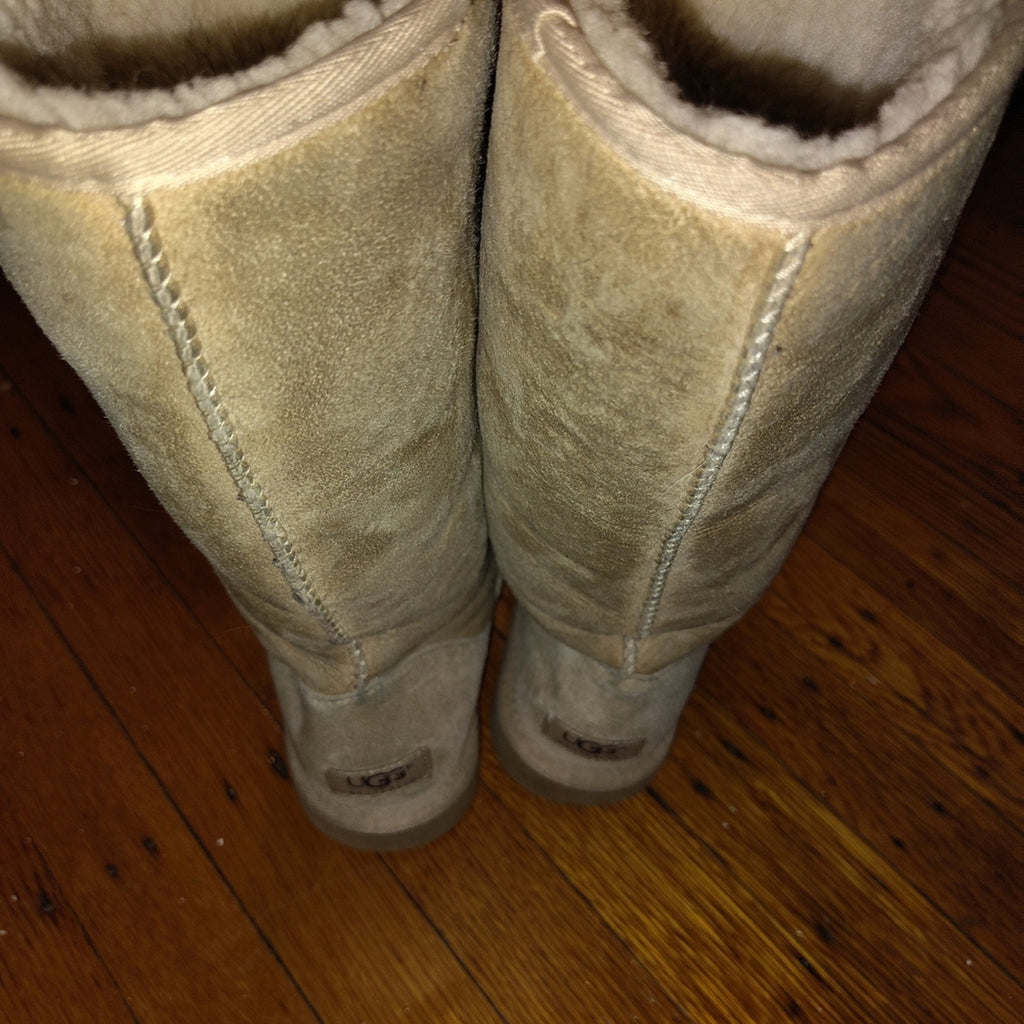 UGG Tan Winter Boots with Green Grumble Dragon Design