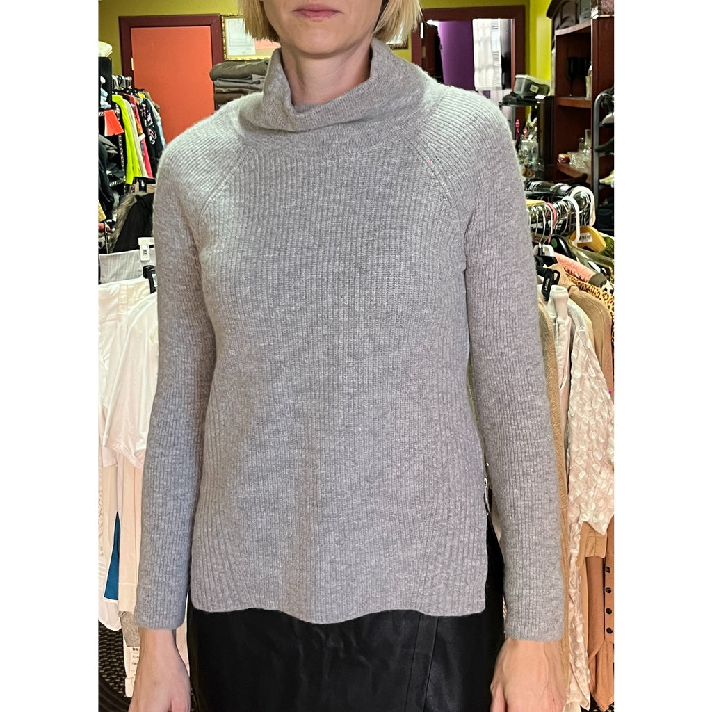 Vince, Wool/Cashmere cowl neck sweater with side zippers Gray Sz S