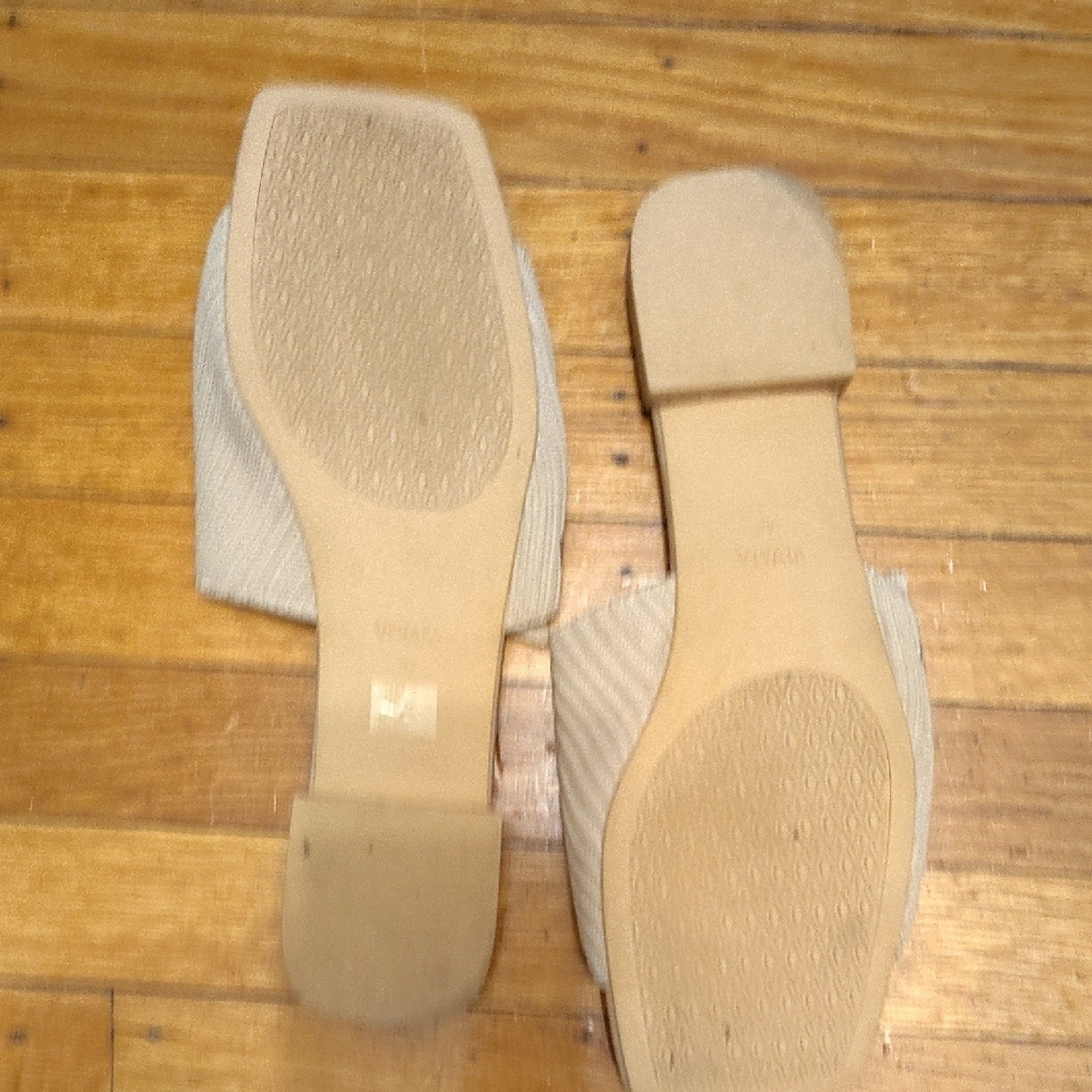 VIVAIA Women's Cream Sandals SZ 42