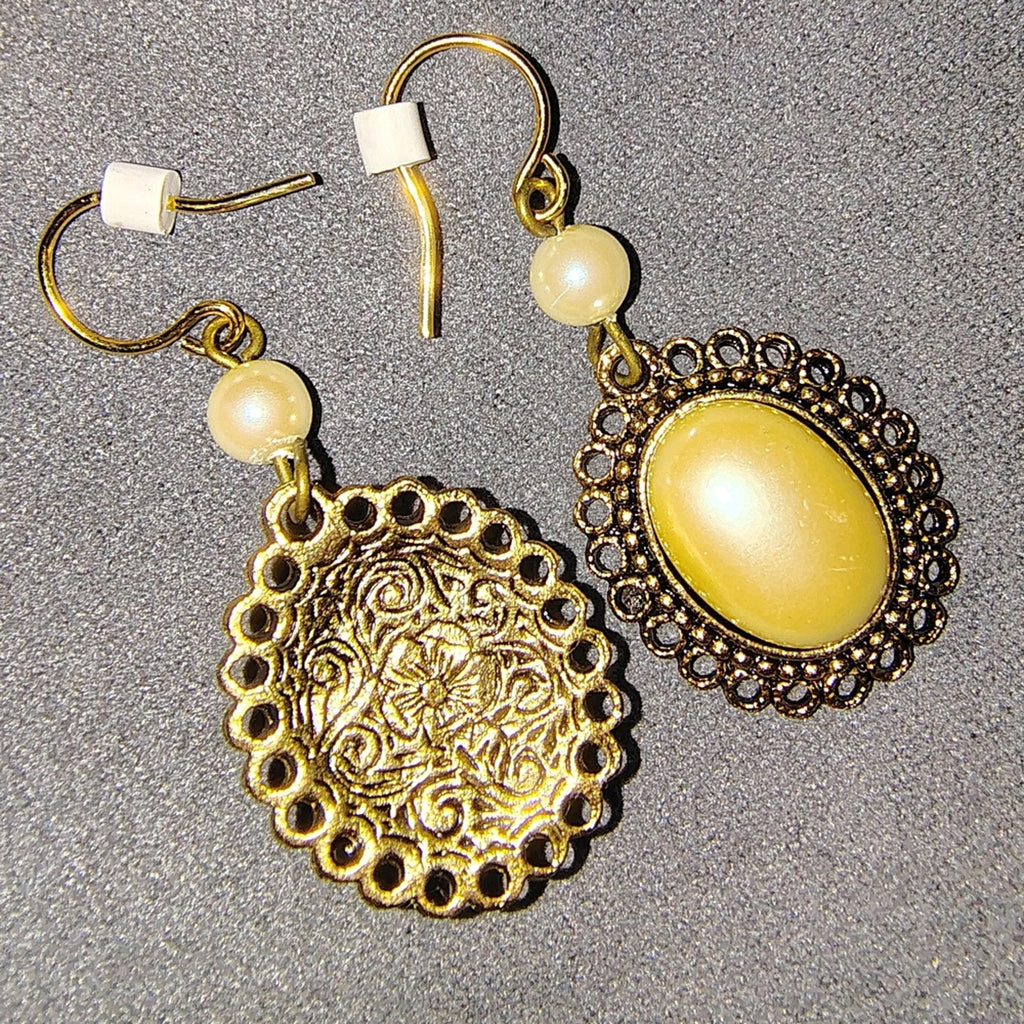 Vintage New Pearl Dangle Earrings