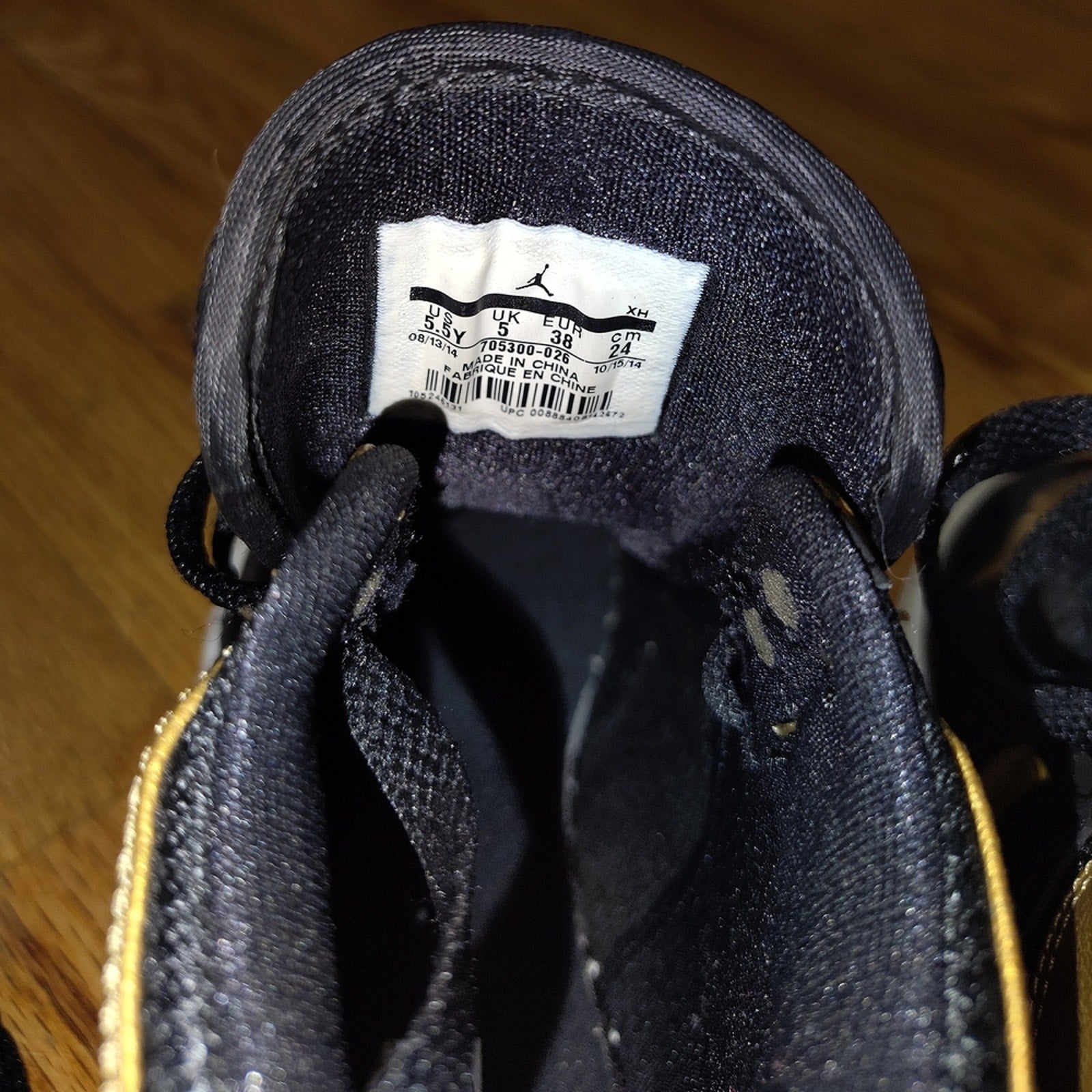 Jordan 1 Retro MeloBlack and Gold Sz 5.5y