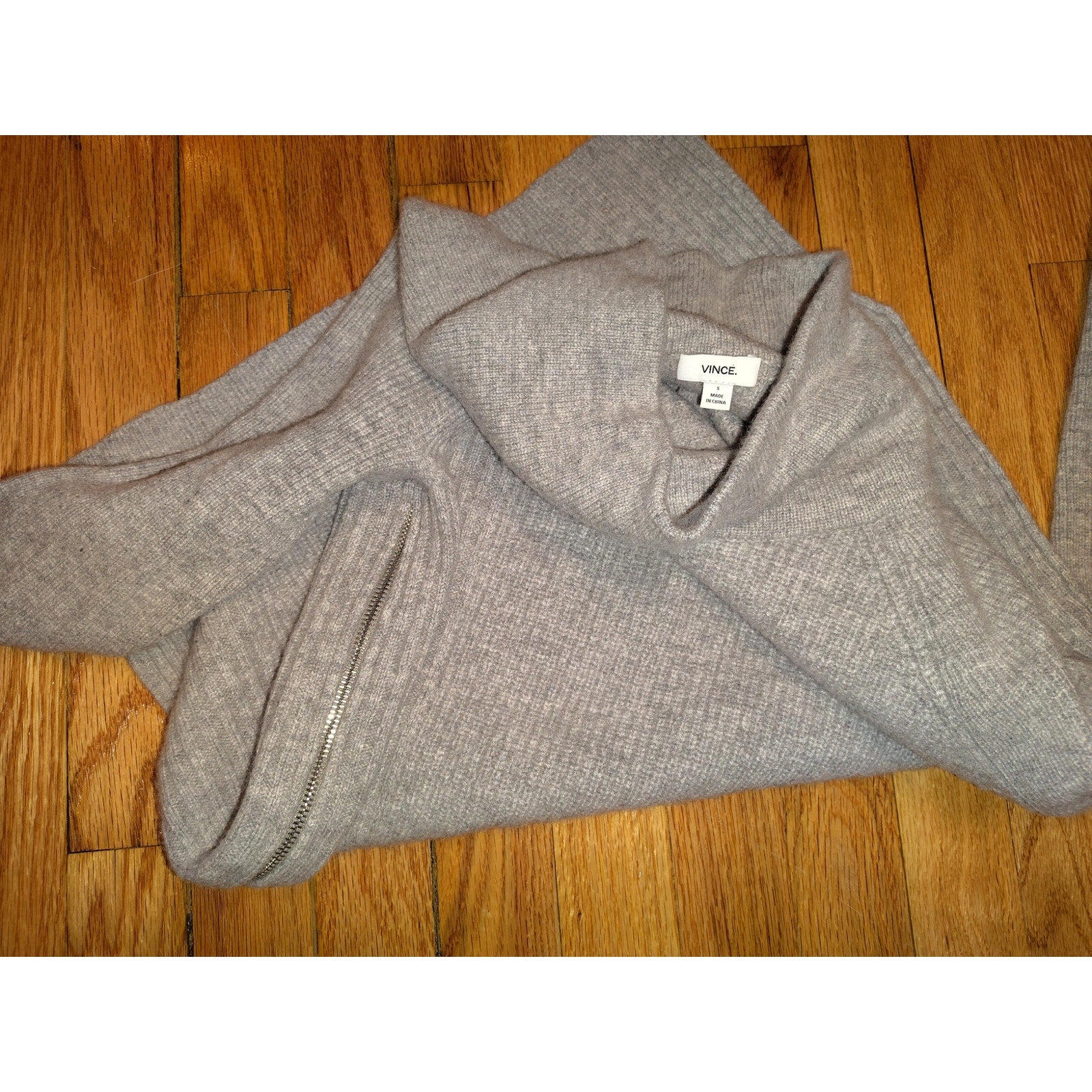 Vince, Wool/Cashmere cowl neck sweater with side zippers Gray Sz S