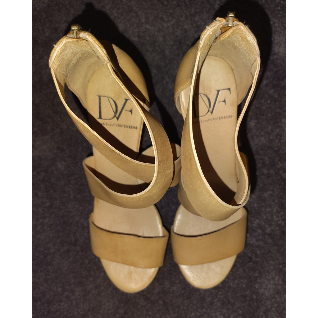 DVF Opal 5" Leather & Wood Wedge Sandal Sz 8