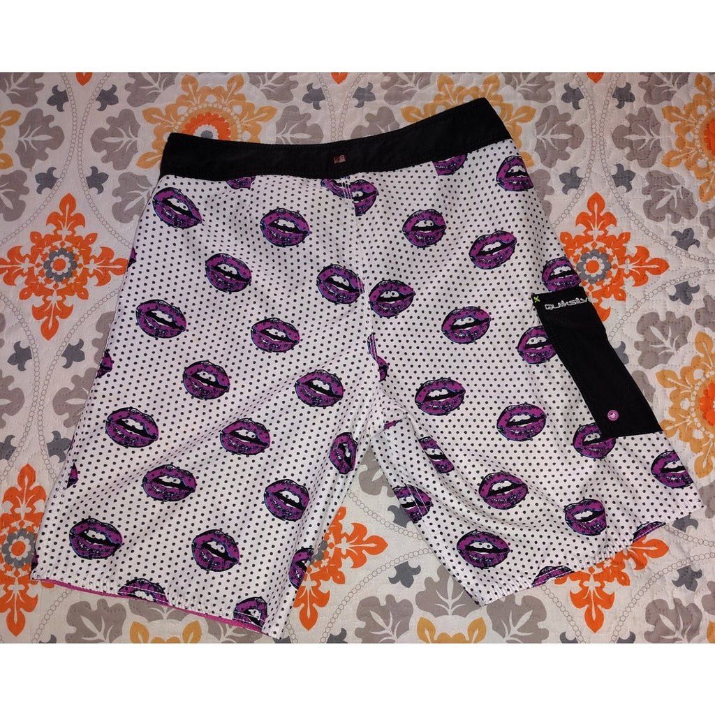 Vintage Quicksilver Lips Board shorts Sz 31