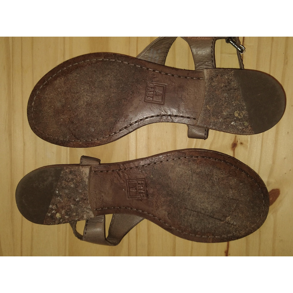 Frye Pebble Leather Sandals Sz 10 in Taupe