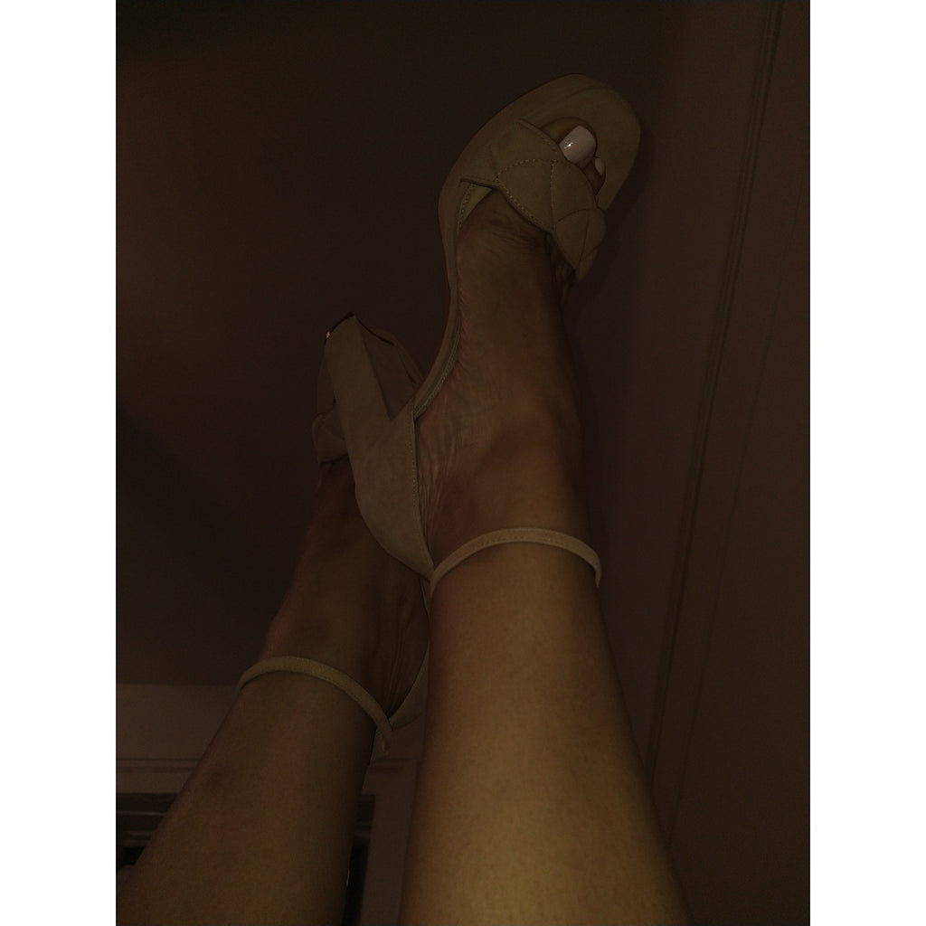 Vince Camuto sz 10 Mahg in Natural