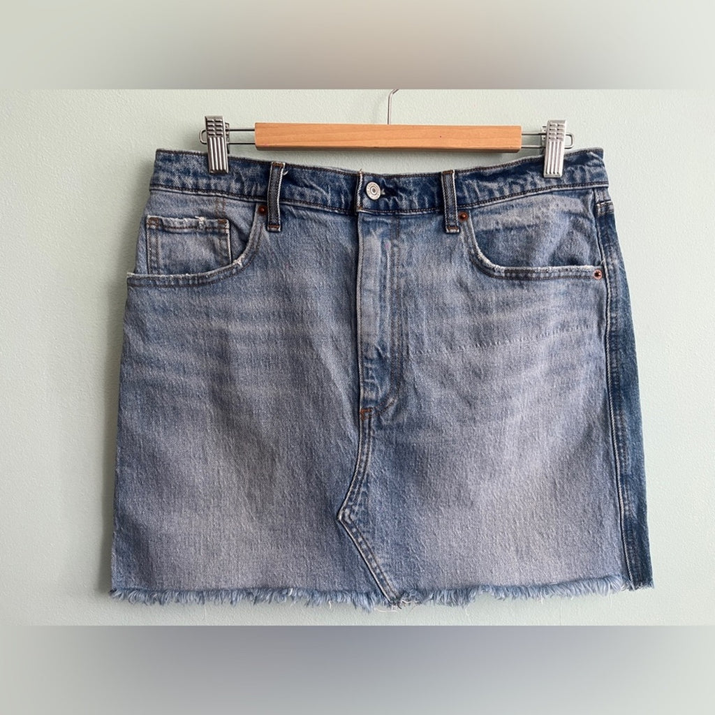 Abercrombie & Fitch Light Blue Denim Mini Skirt Sz 14