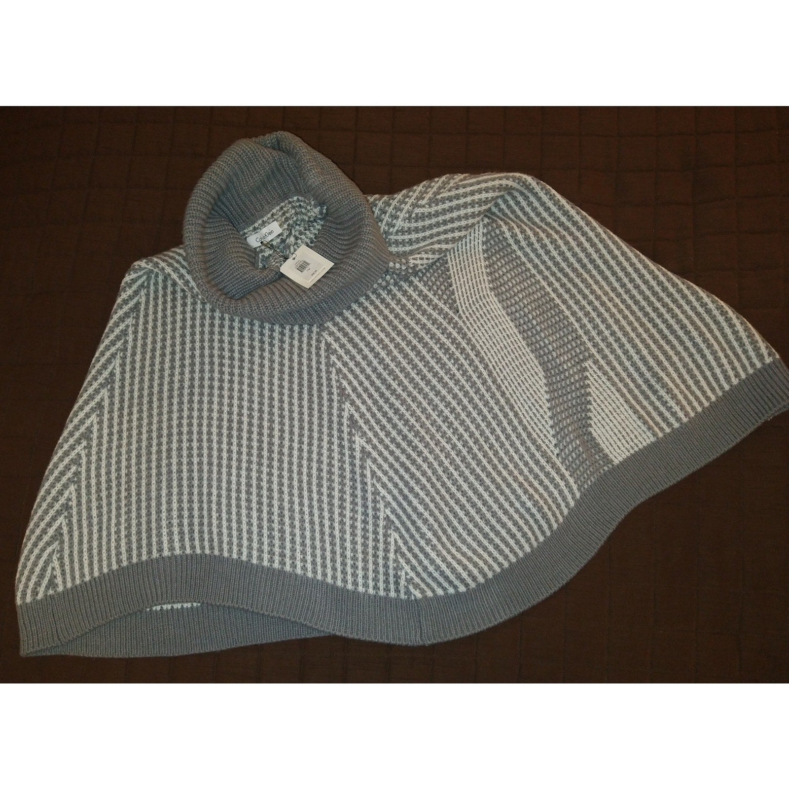 Calvin Klein Gray and White Knit Poncho OS