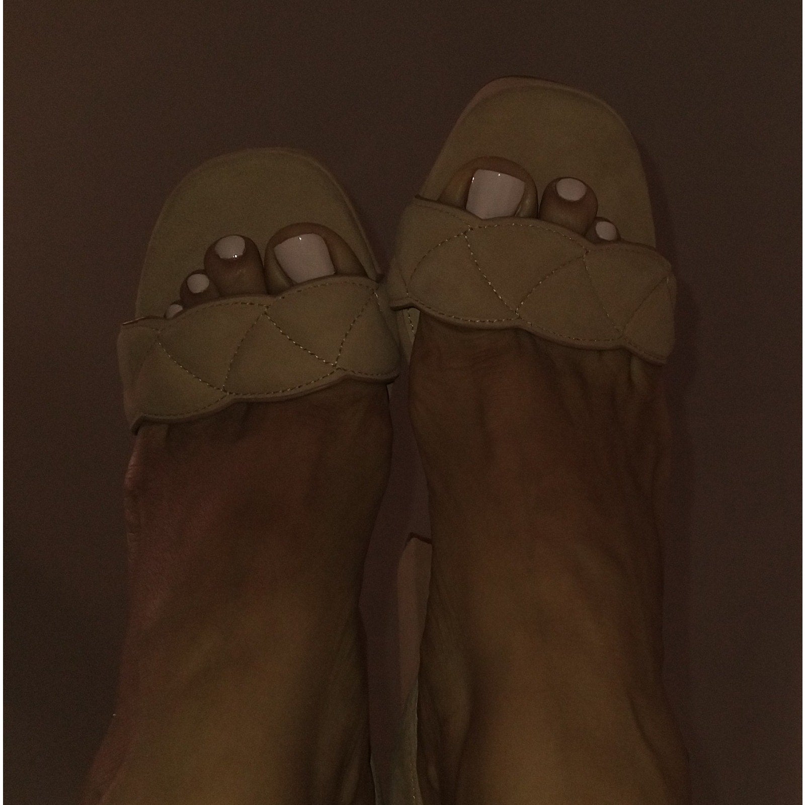 Vince Camuto sz 10 Mahg in Natural