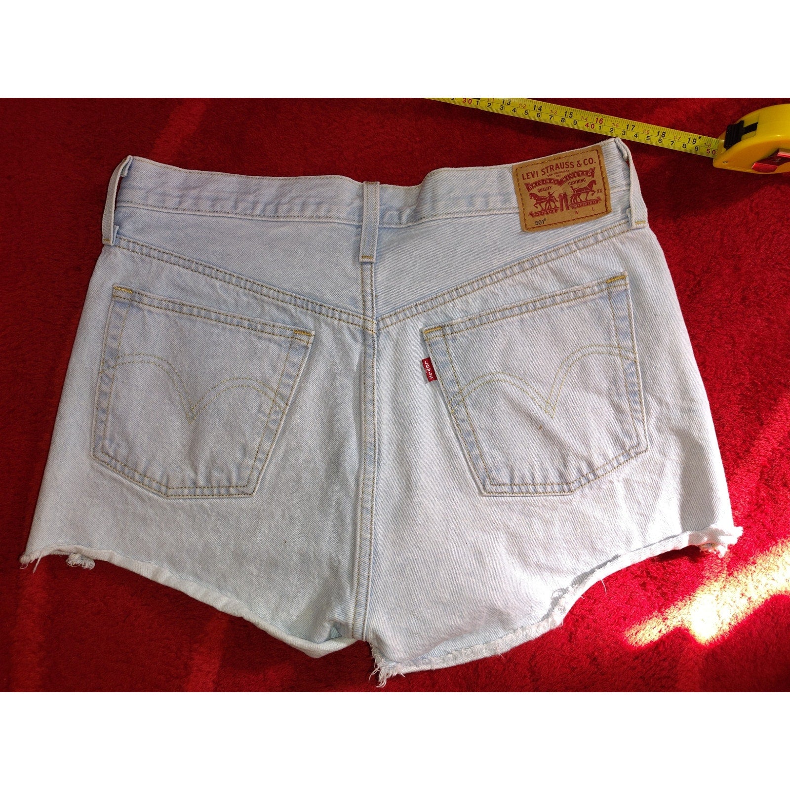 Levis 501 jean shorts sz 30