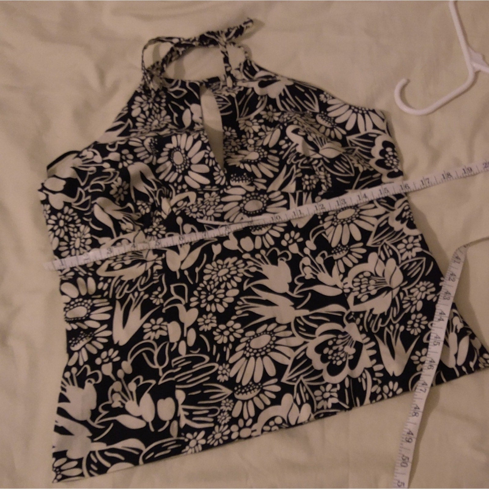 INC Peek- a-boo Halter top Sz 8