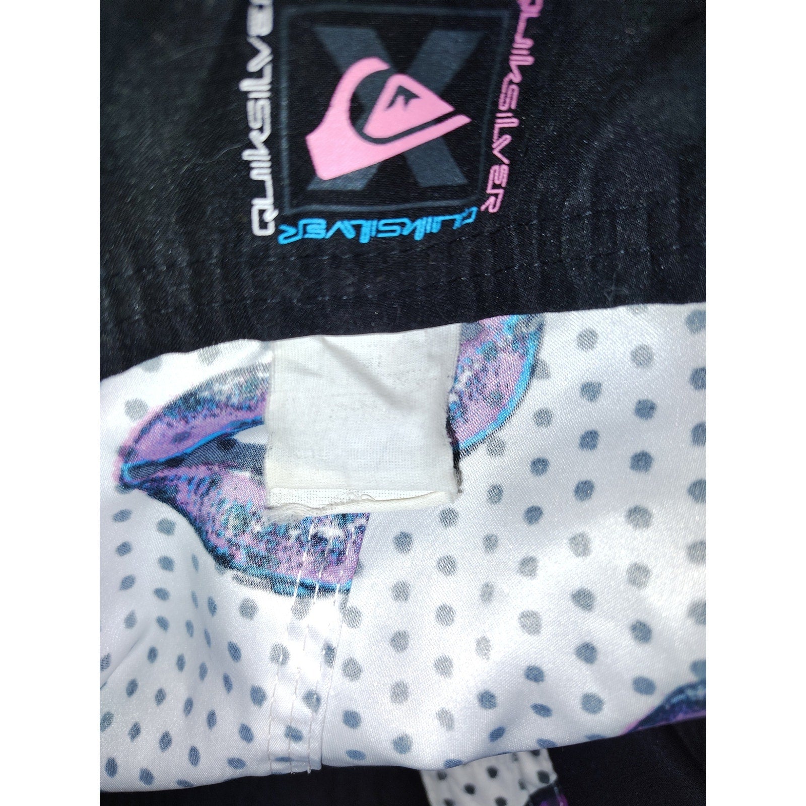 Vintage Quicksilver Lips Board shorts Sz 31