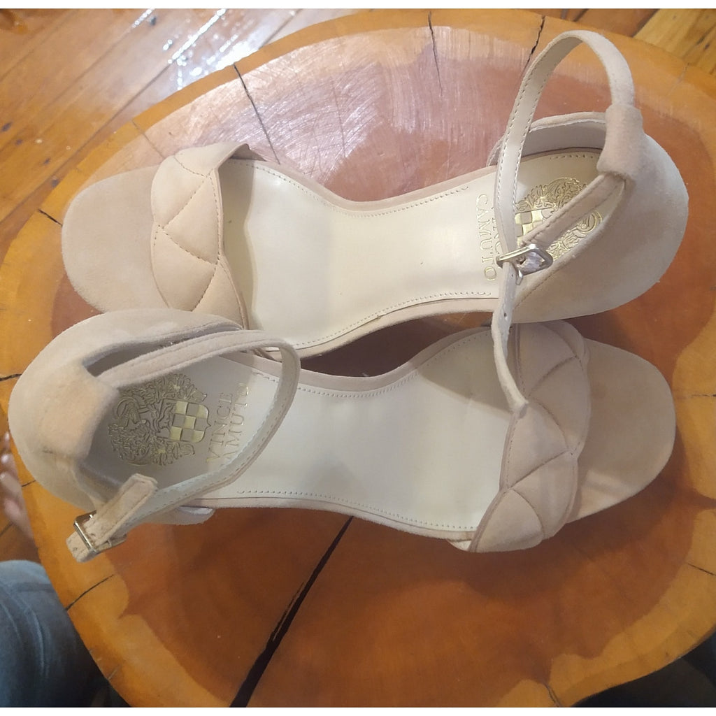 Vince Camuto sz 10 Mahg in Natural