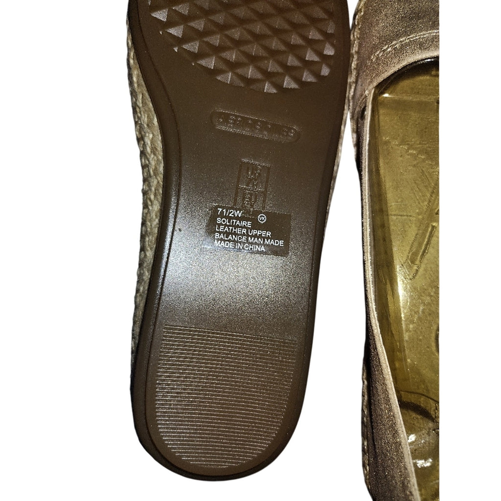 Aerosoles NWOB Gold Women's Flats Sz 7.5W