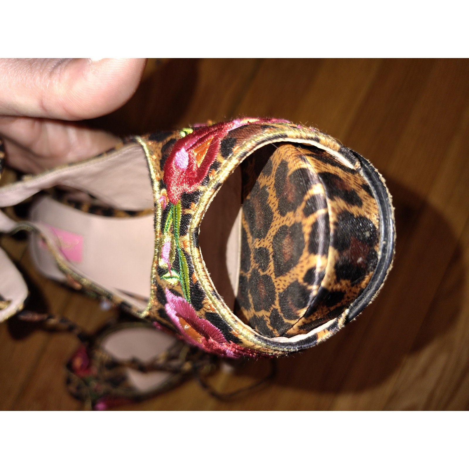 Vintage Betsey Johnson rose embroidered animal print heels Sz 6.5