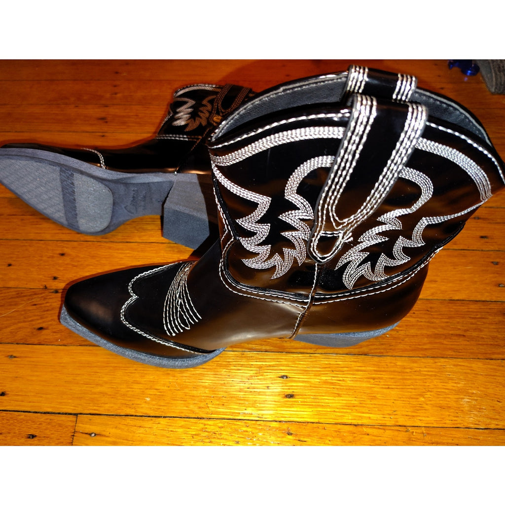 Circus by Sam Edelman NWOT Josephina Black Western Boots Sz 6