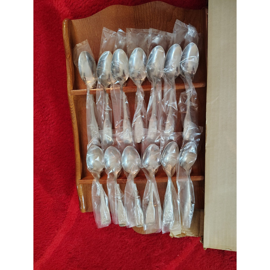 Vintage NIB Bicentennial Spoon Collection of 13 Colonies with Wood Rack
