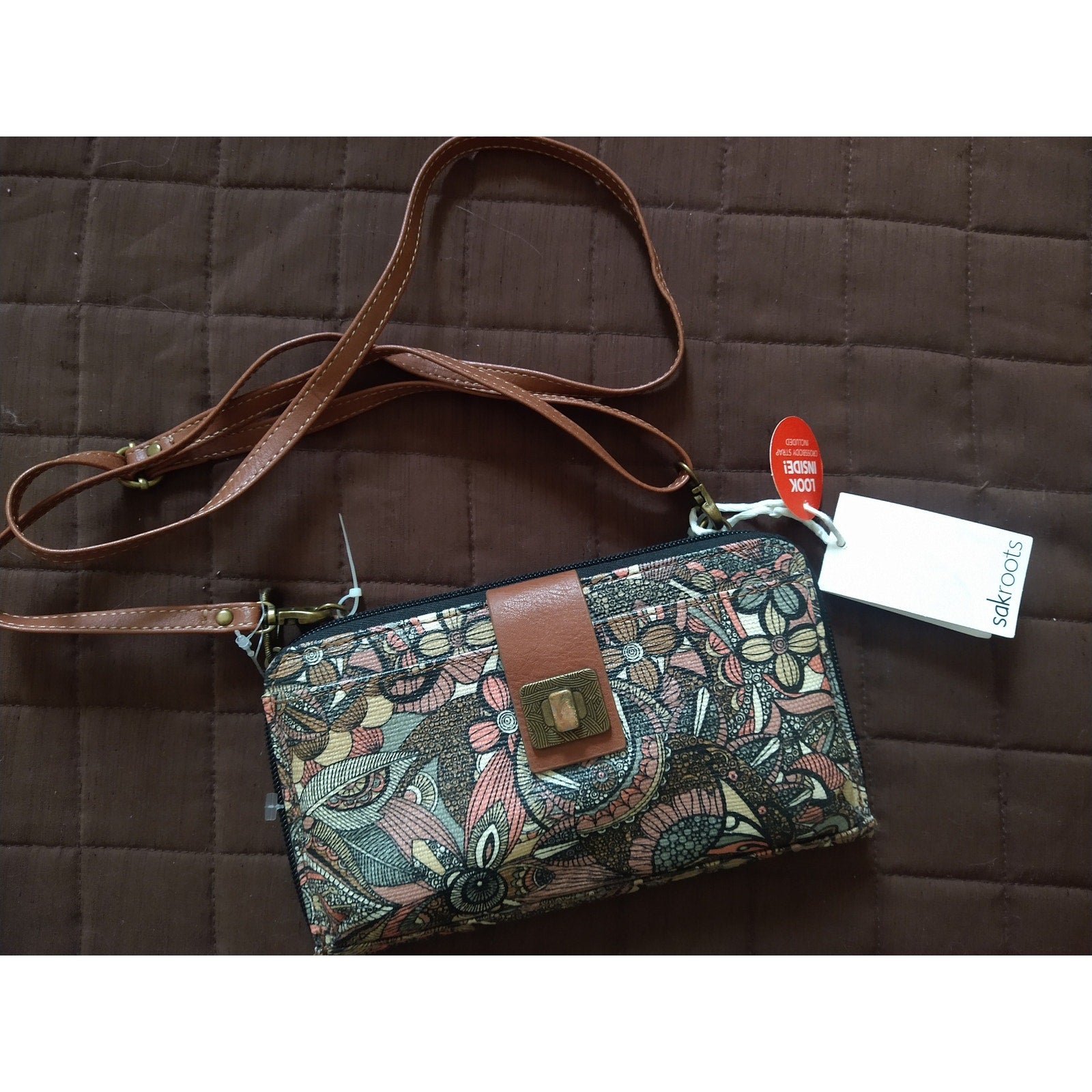 Sakroots Artists circle Lrg Smart Phone crossbody All in 1