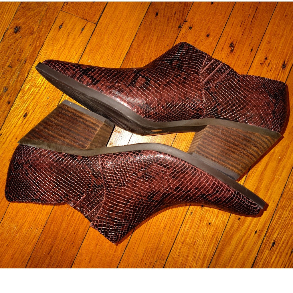 Lucky Brand NWOT Tabea Snakeskin Booties Sz 9.5