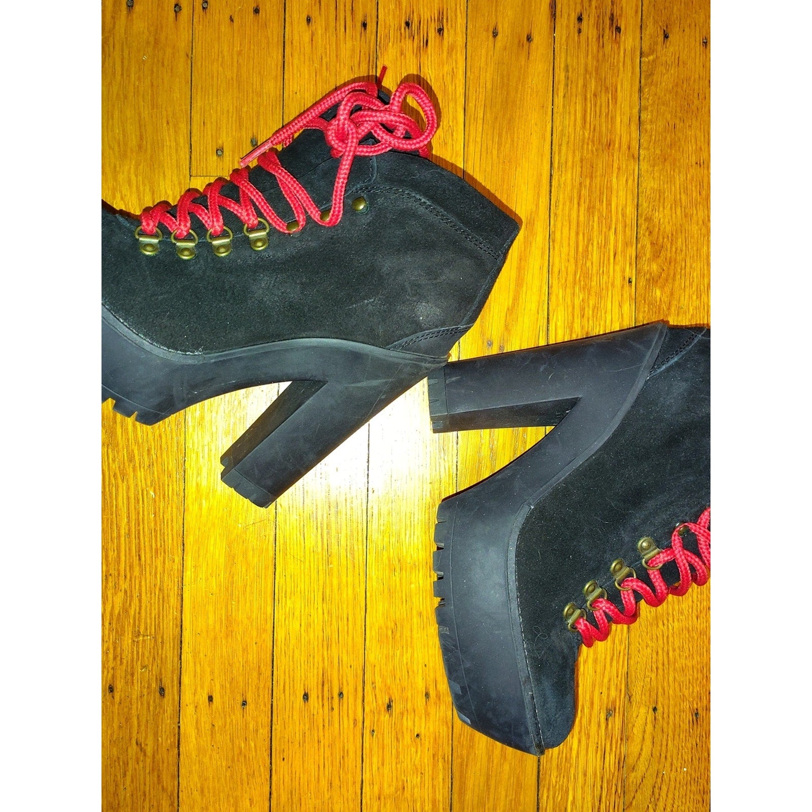 Polo by Ralph Lauren Helene Black Suede Heeled Ankle Boots with Red Laces Sz 7.5
