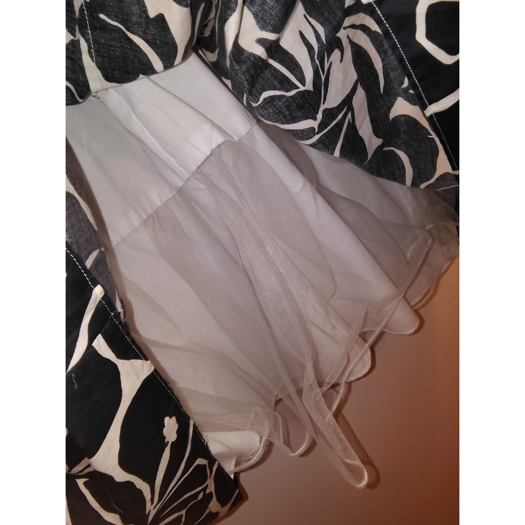 White House Black Market strapless dress Sz 2