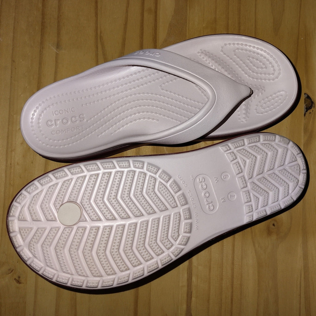 CROCS Women's  White &  Red Platform Flip flops Sz 9