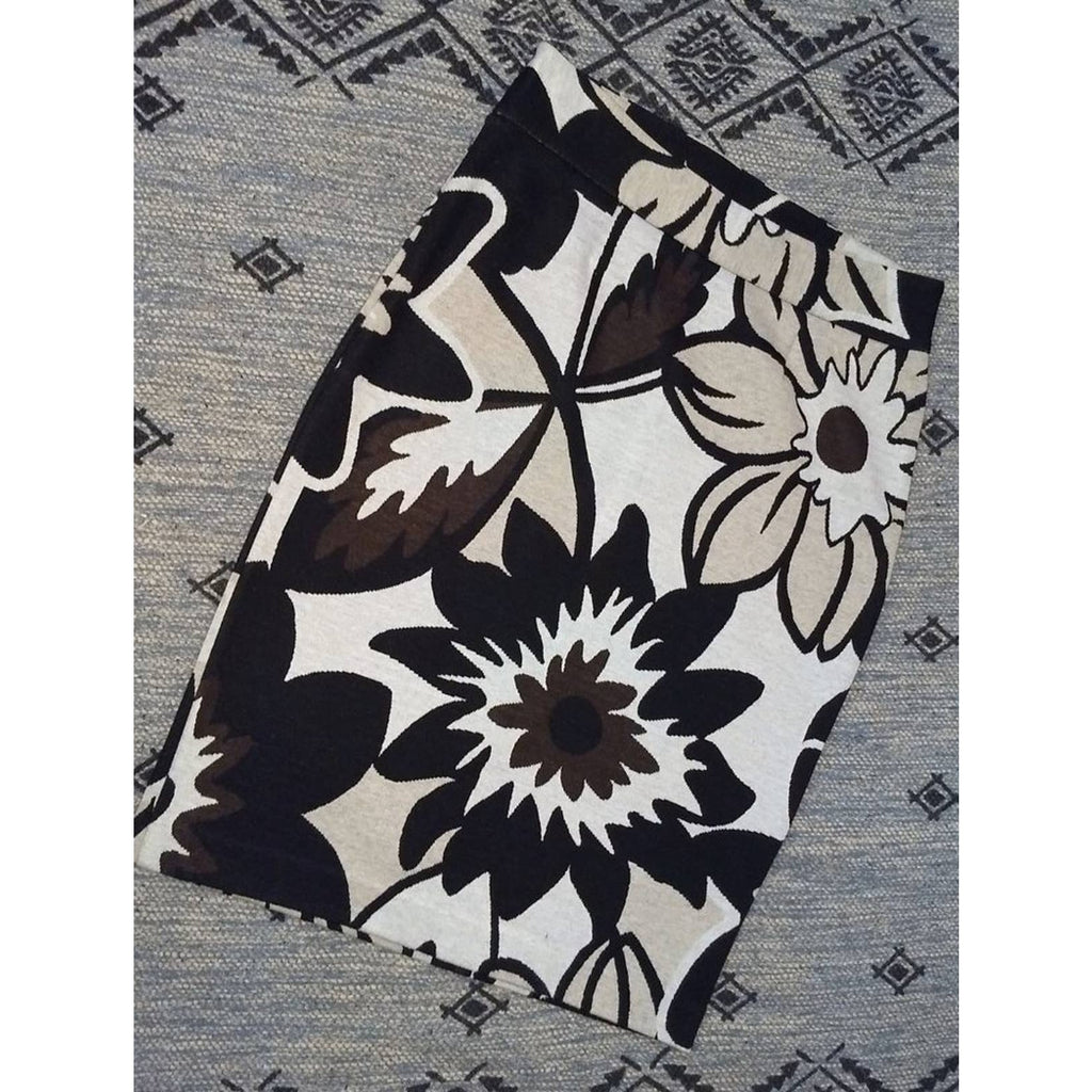 GRACE Bold floral print skirt Sz 6