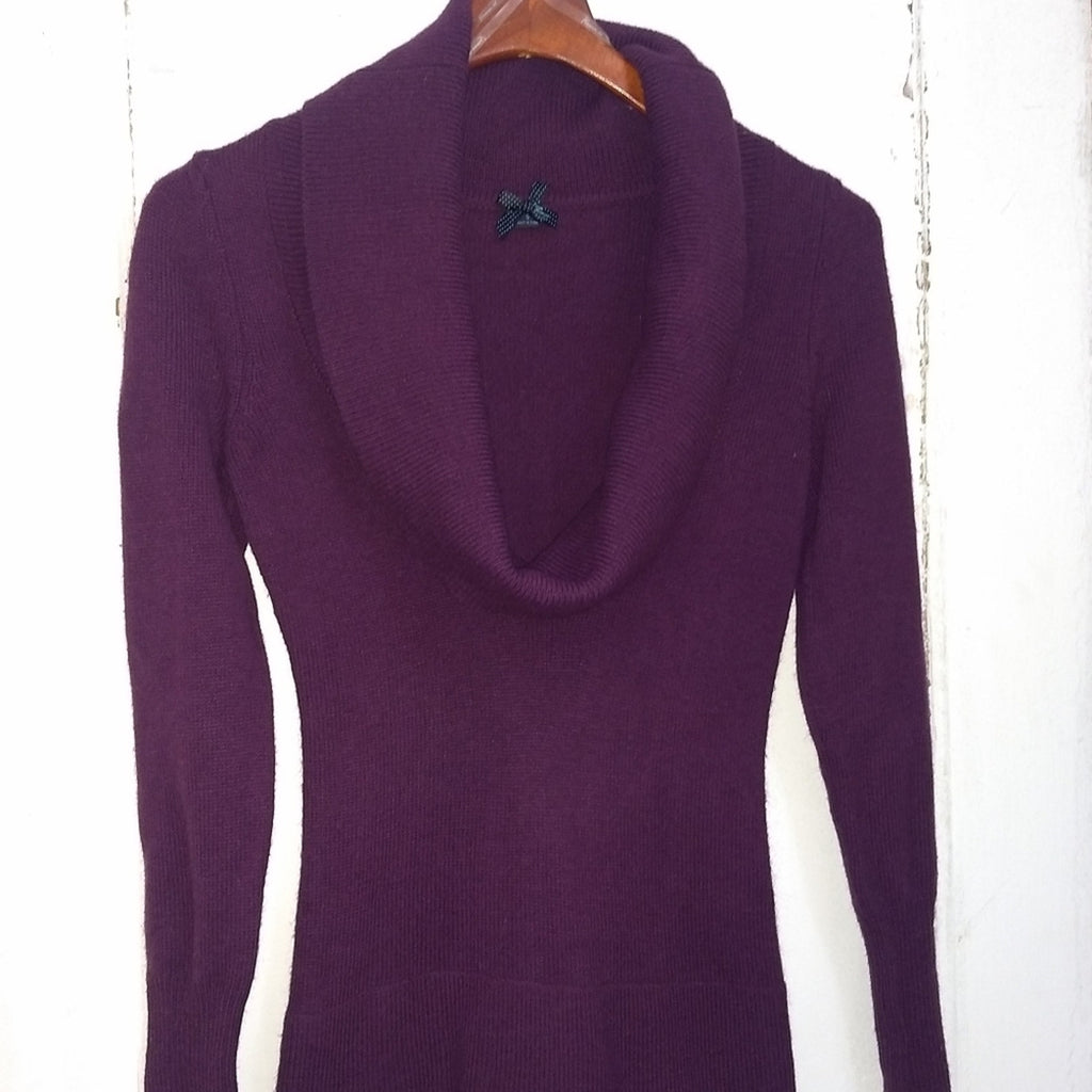 Vintage Sexy sweater in eggplant Sz S