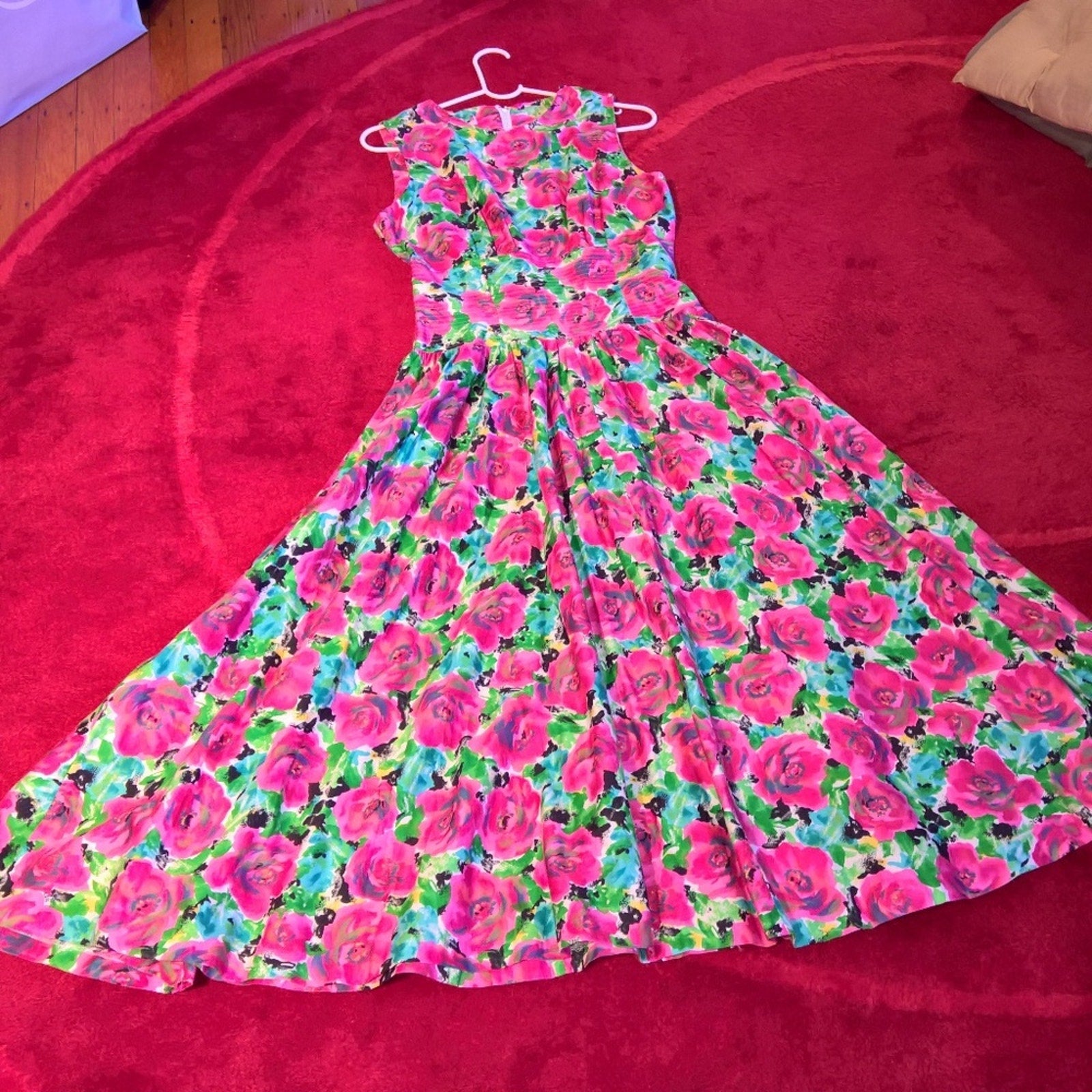 Vintage Classic Silhouette/Full Skirt/Rose Print Dress Sz 6/8