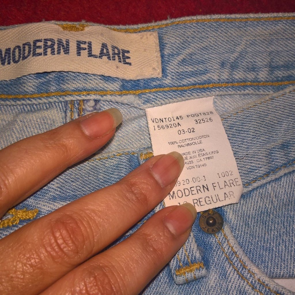 Vintage GAP Modern Flare Button Fly Light wash Jeans made in USA Sz 10